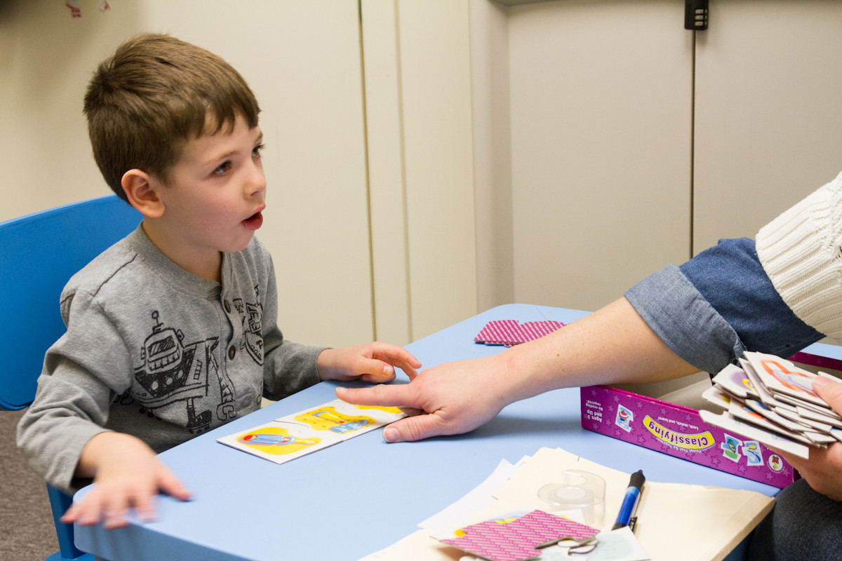 find speech, language and feeding therapy for autism